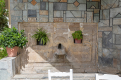 Kerames - Palindrom am Dorfbrunnen